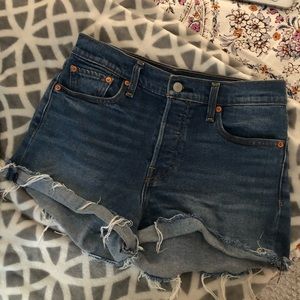 Cut-off Levi shorts